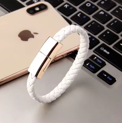 Manillas Cuero USB Cargador